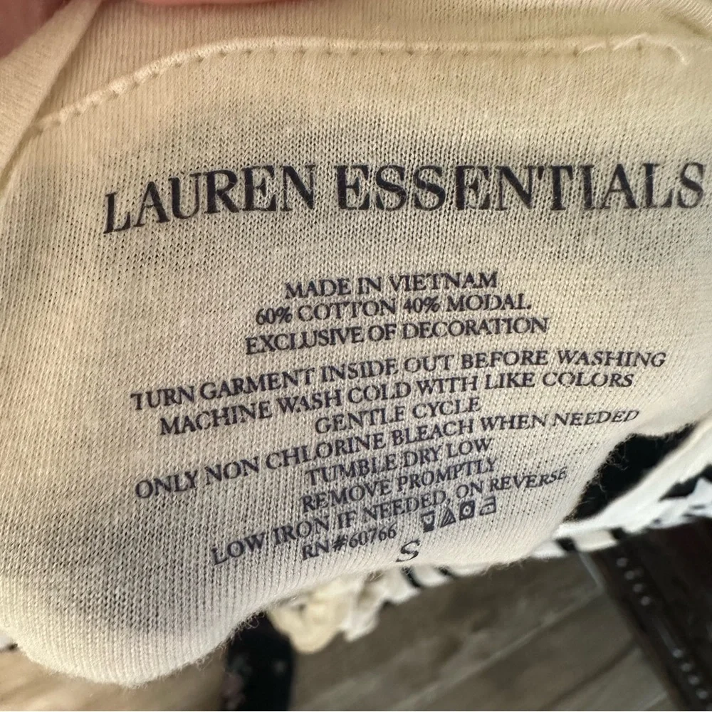 Ralph Lauren Essentials Ruffle Henley Black and White Sleepwear size small
